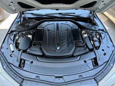 2018 BMW 7 Series M760i