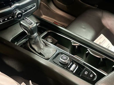2019 Volvo XC60 T6 Momentum AWD