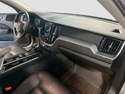 2019 Volvo XC60 T6 Momentum AWD