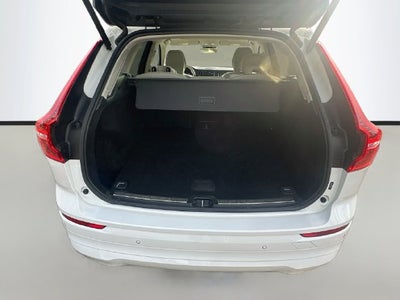 2022 Volvo XC60 B5 Momentum AWD