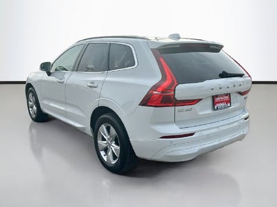 2022 Volvo XC60 B5 Momentum AWD
