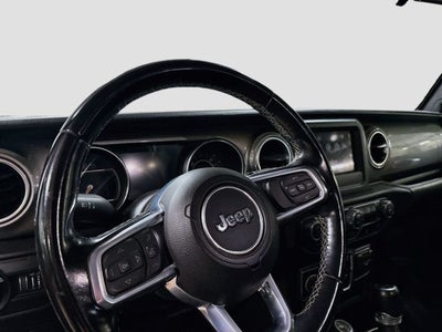 2020 Jeep Wrangler Unlimited Sahara W/ CLEAN CARFAX