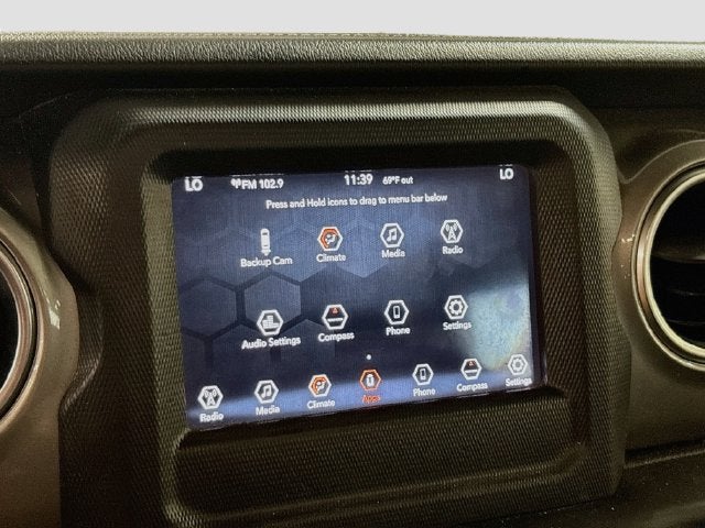 2020 Jeep Wrangler Unlimited Sahara W/ CLEAN CARFAX