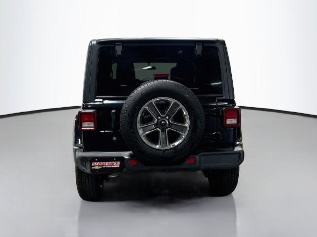 2020 Jeep Wrangler Unlimited Sahara W/ CLEAN CARFAX