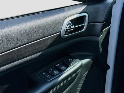 2015 Jeep Grand Cherokee Altitude W/ SUNROOF
