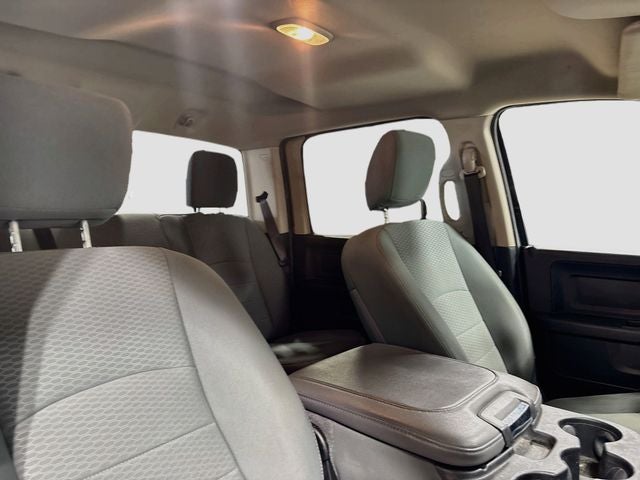 2018 RAM 1500 Express 1 OWNER 4WD!
