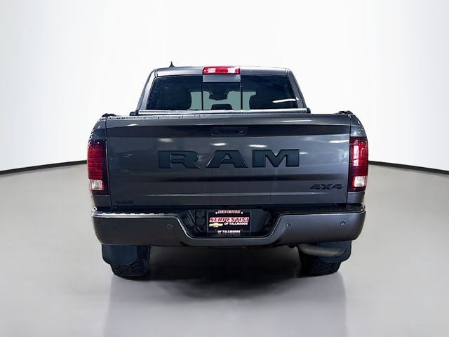 2018 RAM 1500 Night W/ PARK SENSE FRNT/ REAR