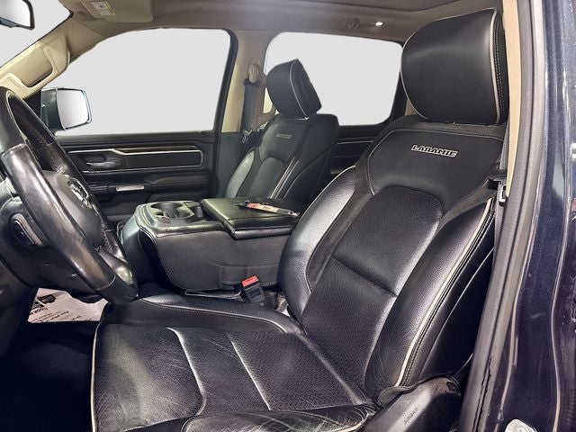 2019 RAM 1500 Laramie W/ SUNROOF