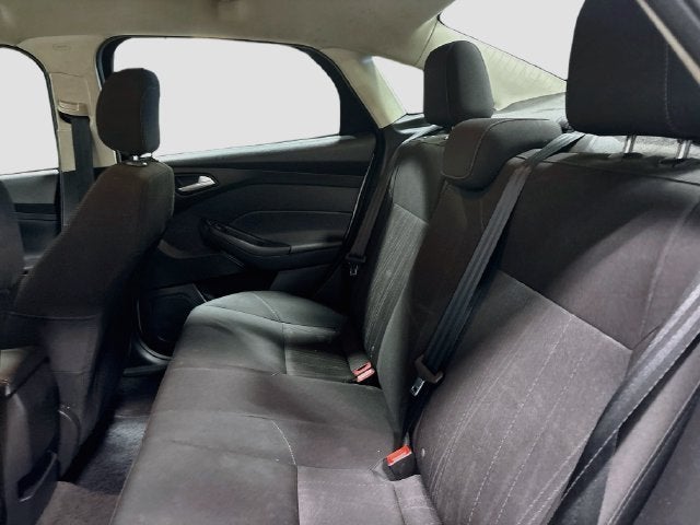 2018 Ford Focus SE CLEAN CARFAX!
