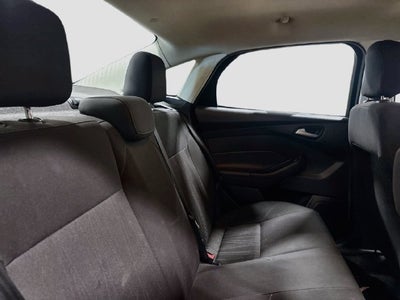 2018 Ford Focus SE CLEAN CARFAX!