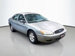2004 Ford Taurus SE