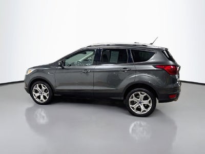 2019 Ford Escape Titanium W/ MOONROOF