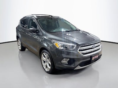 2019 Ford Escape Titanium W/ MOONROOF