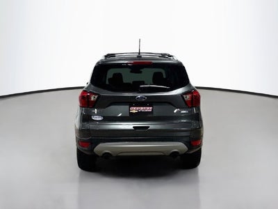 2019 Ford Escape Titanium W/ MOONROOF