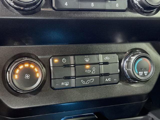 2020 Ford F-150 XL W/ CLEAN CARFAX!