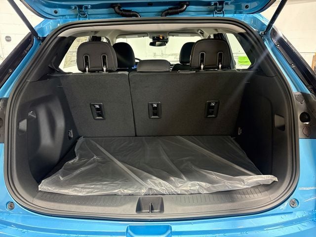 2027 Chevrolet Bolt EV LT