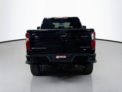 2026 Chevrolet Silverado 2500HD Custom