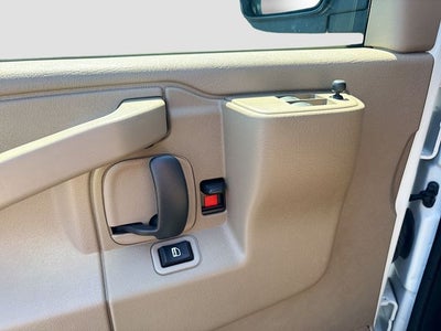 2025 Chevrolet Express 3500 Work Van Cargo