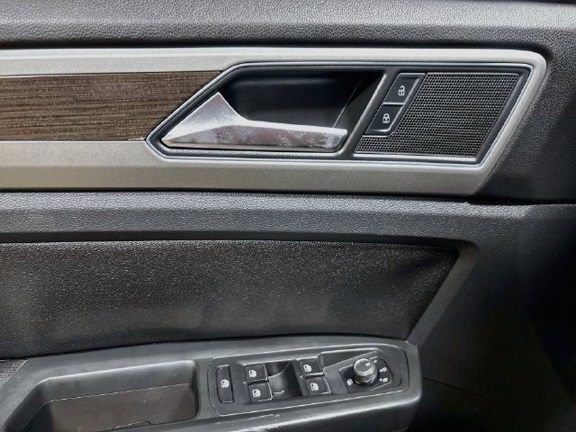 2018 Volkswagen Atlas SEL W/ HEATED SEATS