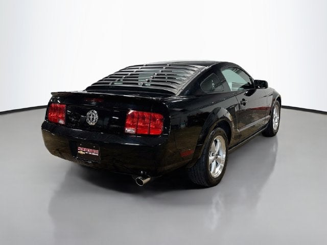 2007 Ford Mustang V6 Deluxe W/ CLEAN CARFAX