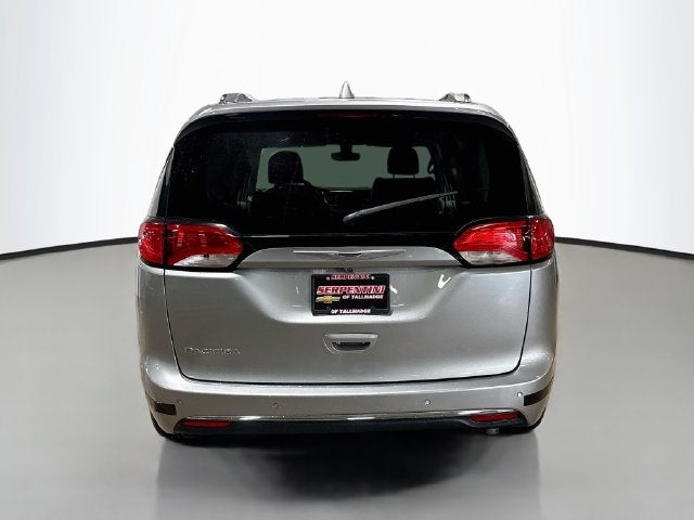 2020 Chrysler Pacifica Touring L CLEAN CARFAX!
