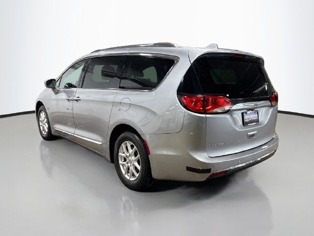 2020 Chrysler Pacifica Touring L CLEAN CARFAX!