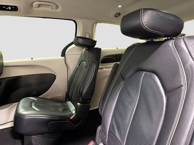2022 Chrysler Pacifica Touring L W/ LEATHER