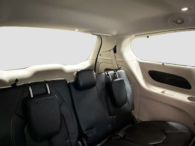 2022 Chrysler Pacifica Touring L W/ LEATHER
