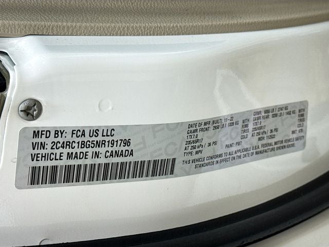 2022 Chrysler Pacifica Touring L W/ LEATHER