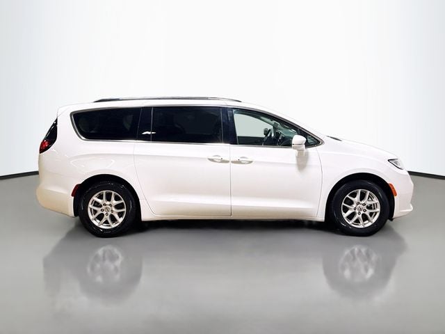 2022 Chrysler Pacifica Touring L W/ LEATHER