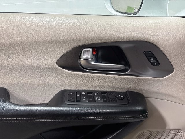 2021 Chrysler Pacifica Touring L CLEAN CARFAX!!