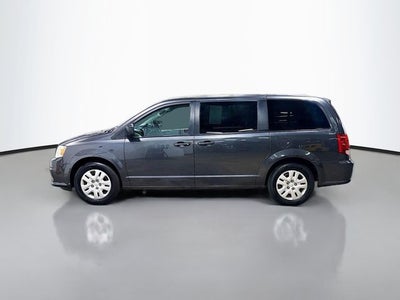 2018 Dodge Grand Caravan SE W/ BACKUP CAM