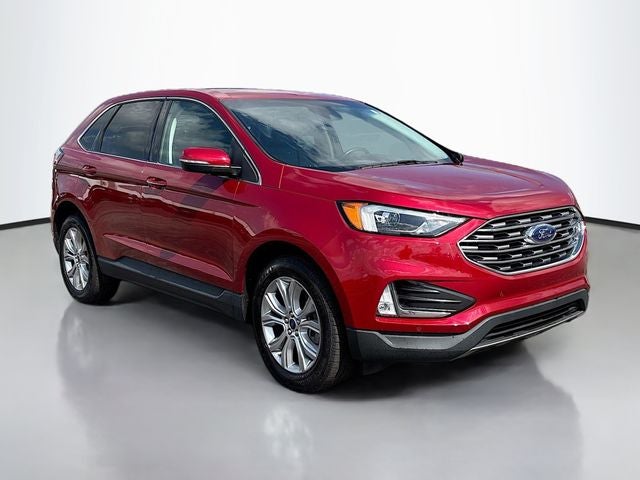 2022 Ford Edge Titanium 1 OWNER!