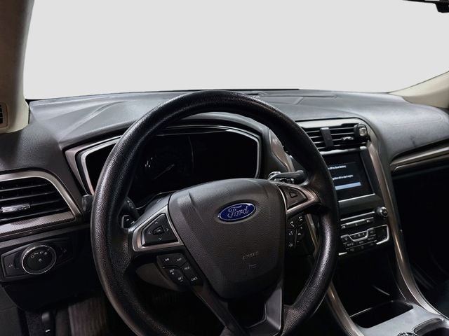 2017 Ford Fusion SE CLEAN CARFAX!