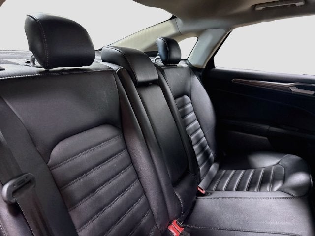 2017 Ford Fusion SE W/ SUNROOF