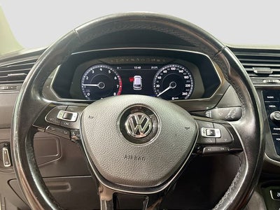 2018 Volkswagen Tiguan 2.0T SEL Premium W/ HEATED SEATS