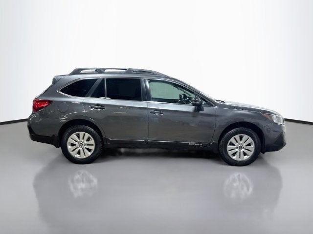 2019 Subaru Outback 2.5i Premium AWD!
