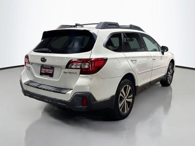 2018 Subaru Outback 2.5i Limited W/ SUNROOF