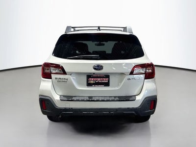 2018 Subaru Outback 2.5i Limited W/ SUNROOF