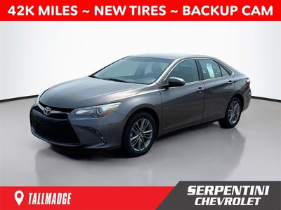 2017 Toyota Camry SE W/ BACKUP CAM