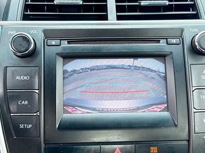 2017 Toyota Camry SE W/ BACKUP CAM