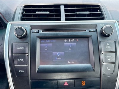 2017 Toyota Camry SE W/ BACKUP CAM