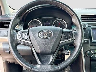 2017 Toyota Camry SE W/ BACKUP CAM