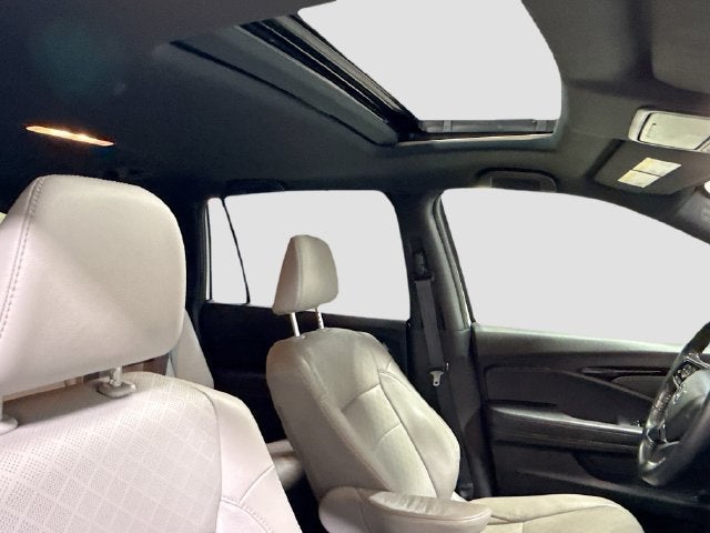 2021 Honda Passport Elite W/ MOONROOF
