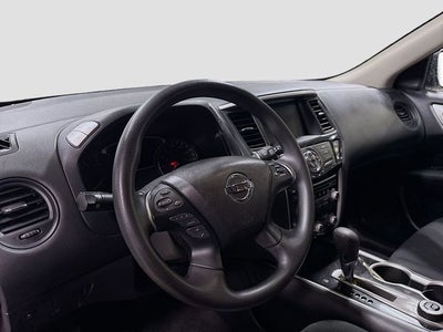 2020 Nissan Pathfinder S W/ HD RADIO!