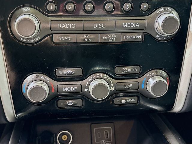 2020 Nissan Pathfinder S W/ HD RADIO!