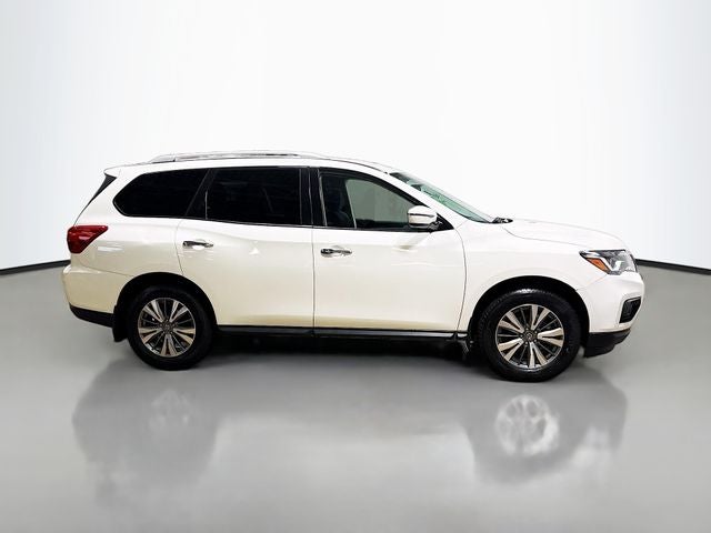 2020 Nissan Pathfinder S W/ HD RADIO!