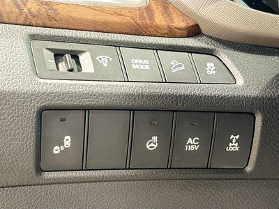 2018 Hyundai Santa Fe SE Ultimate W/ MOONROOF