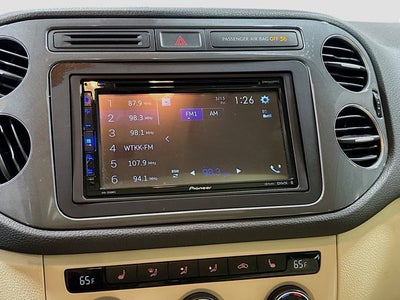 2017 Volkswagen Tiguan 2.0T SEL 4Motion + CLEAN CARFAX