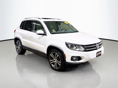 2017 Volkswagen Tiguan 2.0T SEL 4Motion + CLEAN CARFAX